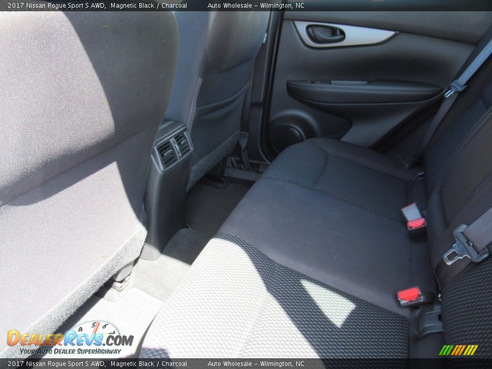 2017 Nissan Rogue Sport S AWD Magnetic Black / Charcoal Photo #11