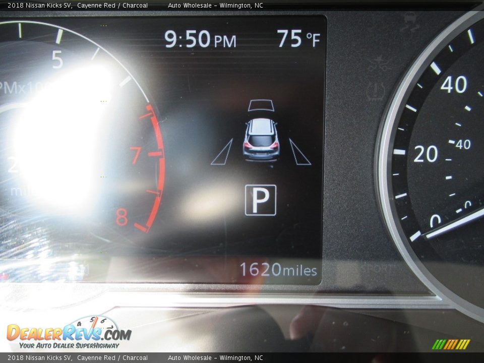 2018 Nissan Kicks SV Cayenne Red / Charcoal Photo #15