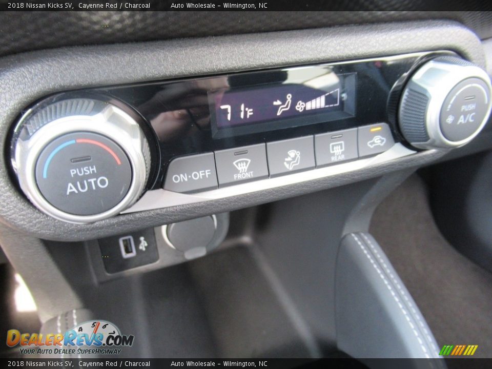2018 Nissan Kicks SV Cayenne Red / Charcoal Photo #17