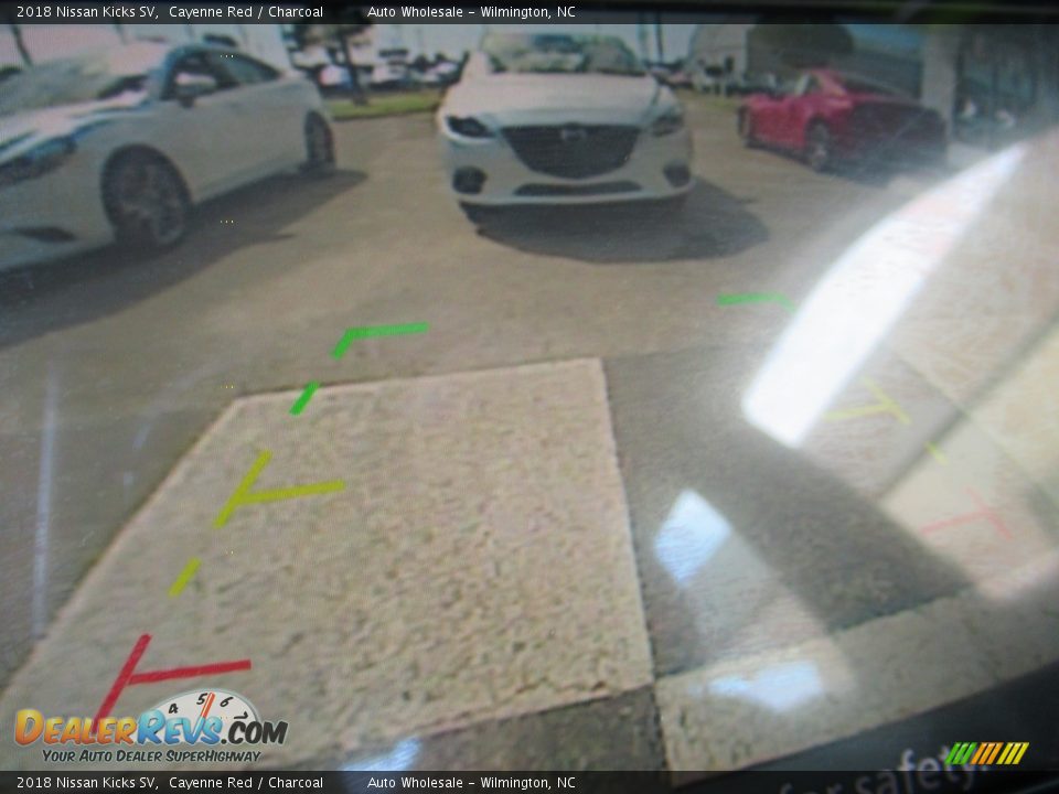 2018 Nissan Kicks SV Cayenne Red / Charcoal Photo #18