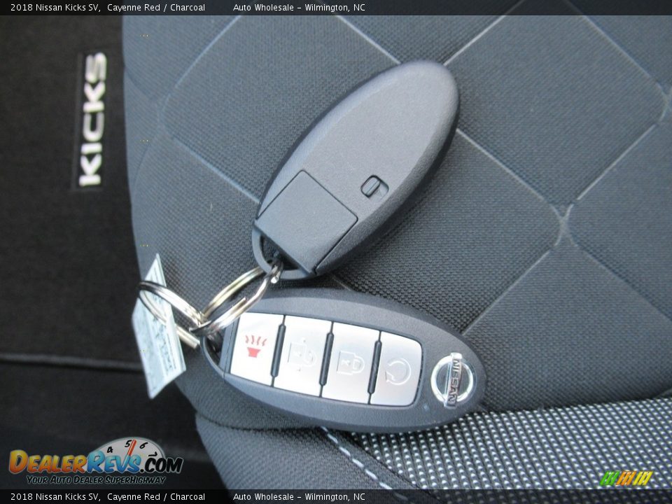 2018 Nissan Kicks SV Cayenne Red / Charcoal Photo #20