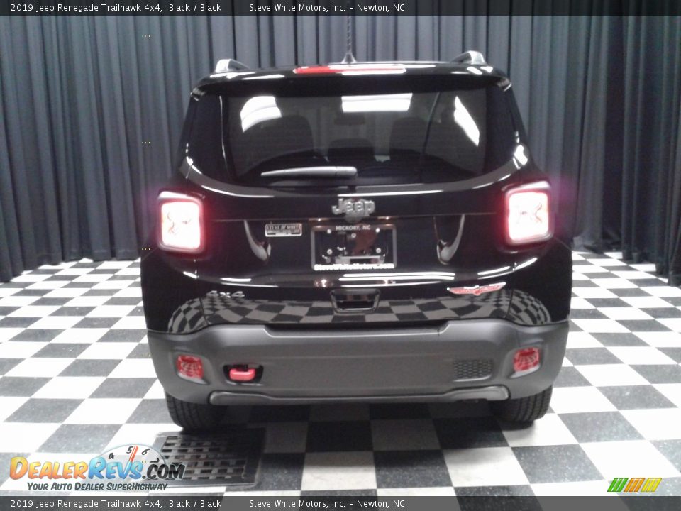 2019 Jeep Renegade Trailhawk 4x4 Black / Black Photo #7