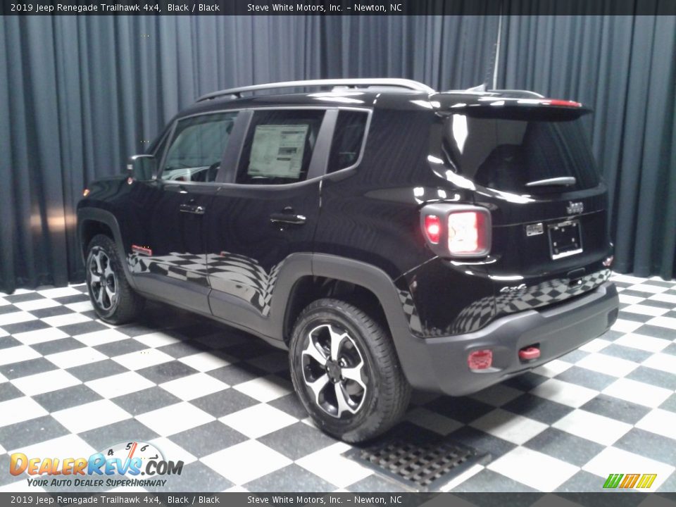 2019 Jeep Renegade Trailhawk 4x4 Black / Black Photo #8