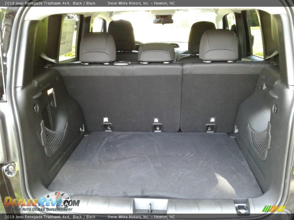 2019 Jeep Renegade Trailhawk 4x4 Black / Black Photo #12