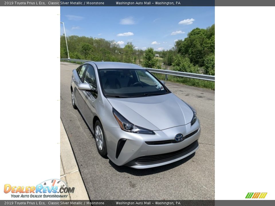 2019 Toyota Prius L Eco Classic Silver Metallic / Moonstone Photo #3