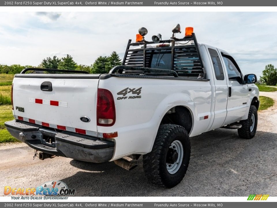 2002 Ford F250 Super Duty XL SuperCab 4x4 Oxford White / Medium Parchment Photo #4