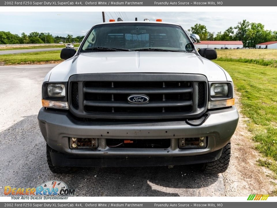 2002 Ford F250 Super Duty XL SuperCab 4x4 Oxford White / Medium Parchment Photo #9