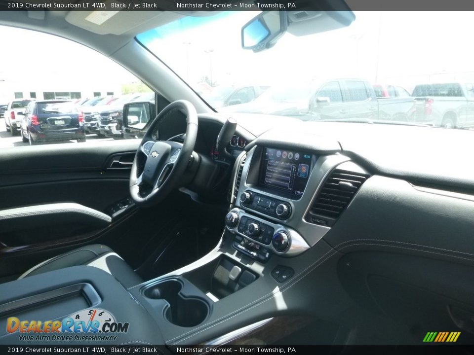 2019 Chevrolet Suburban LT 4WD Black / Jet Black Photo #11