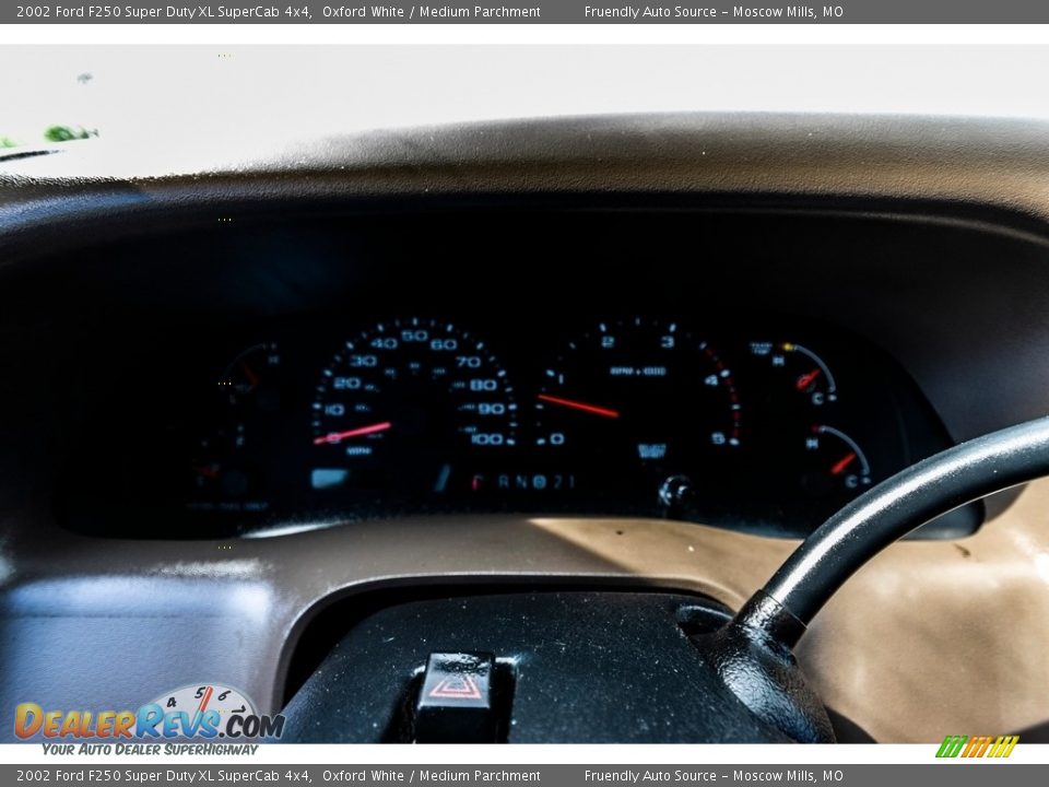 2002 Ford F250 Super Duty XL SuperCab 4x4 Oxford White / Medium Parchment Photo #35