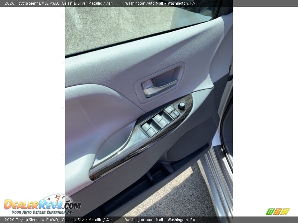2020 Toyota Sienna XLE AWD Celestial Silver Metallic / Ash Photo #9