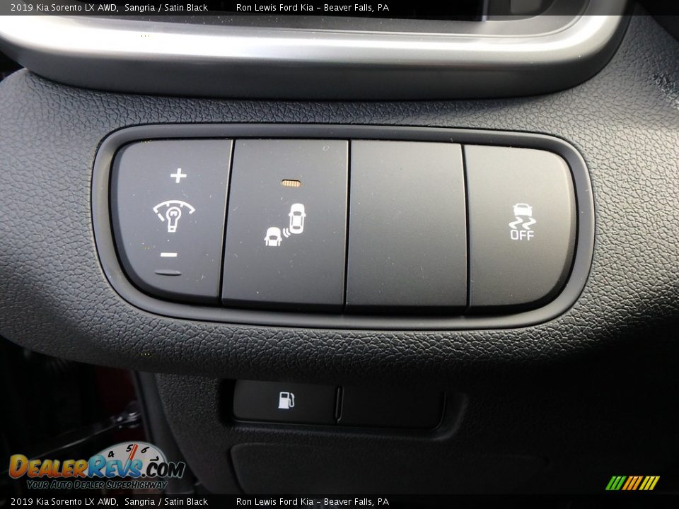 2019 Kia Sorento LX AWD Sangria / Satin Black Photo #17