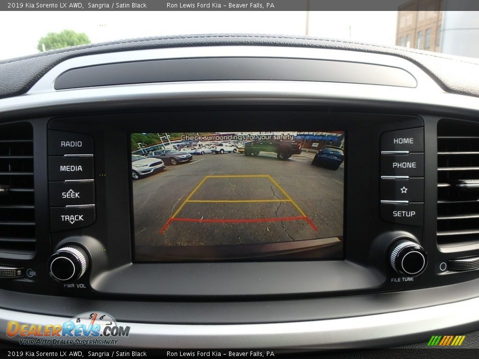2019 Kia Sorento LX AWD Sangria / Satin Black Photo #20