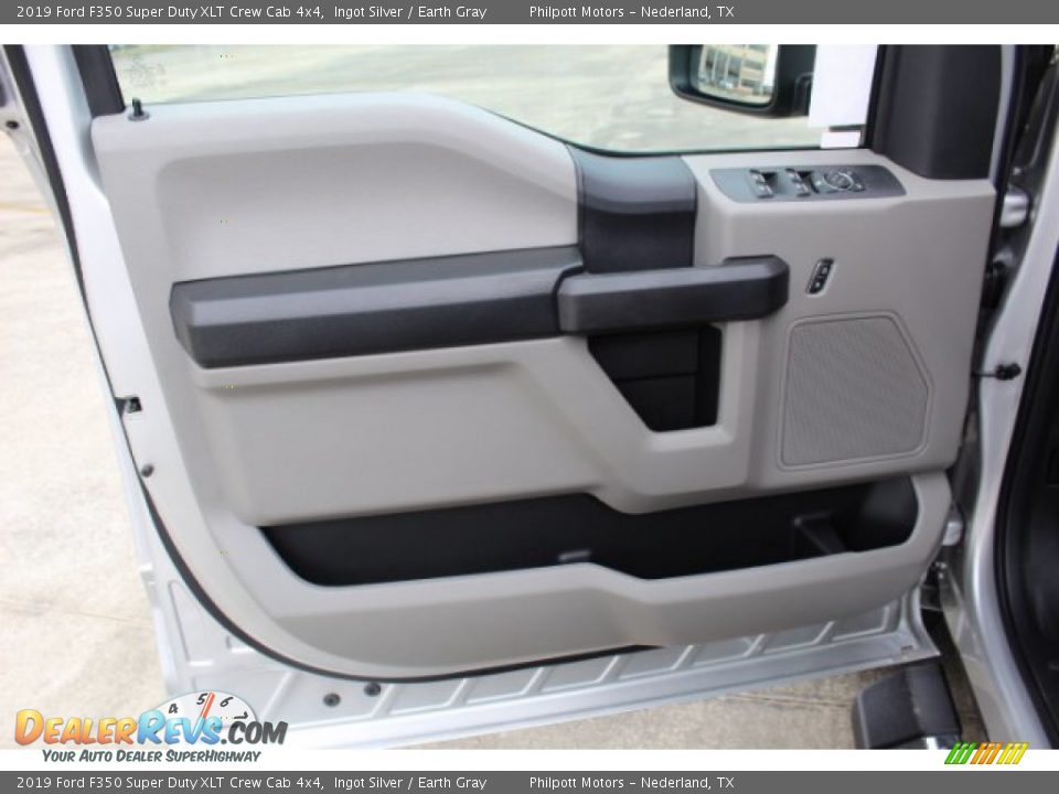 2019 Ford F350 Super Duty XLT Crew Cab 4x4 Ingot Silver / Earth Gray Photo #9
