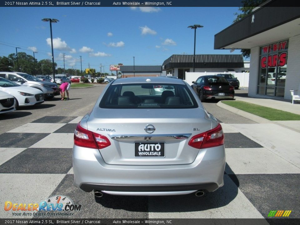 2017 Nissan Altima 2.5 SL Brilliant Silver / Charcoal Photo #4