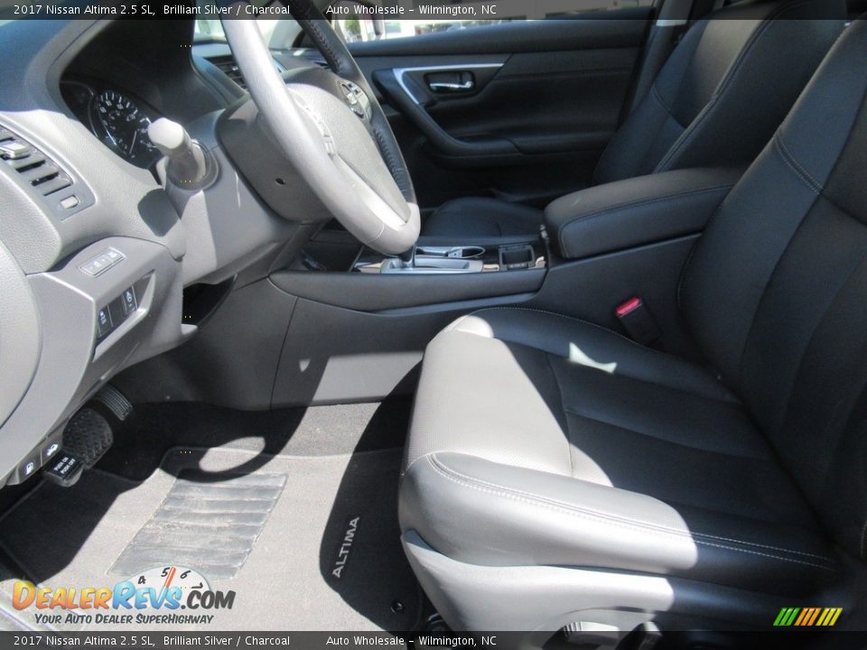 2017 Nissan Altima 2.5 SL Brilliant Silver / Charcoal Photo #11