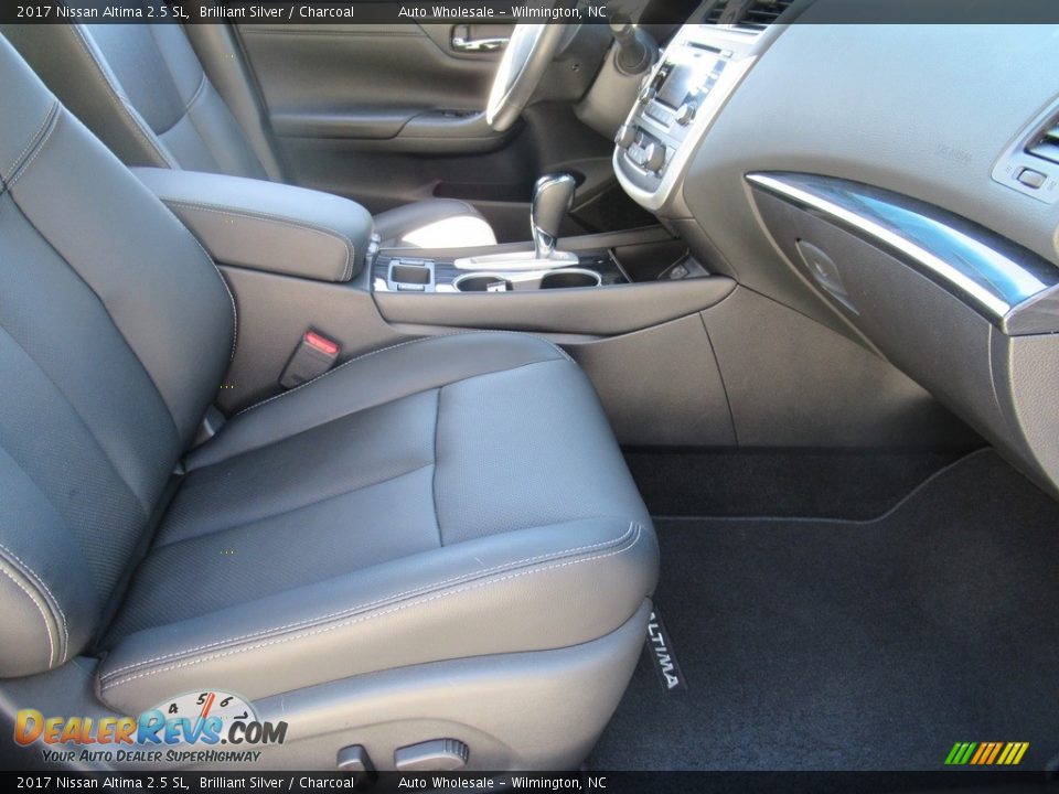 2017 Nissan Altima 2.5 SL Brilliant Silver / Charcoal Photo #13