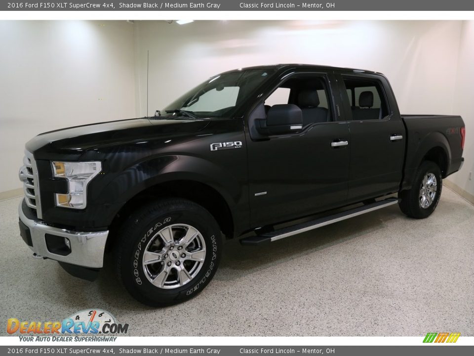 2016 Ford F150 XLT SuperCrew 4x4 Shadow Black / Medium Earth Gray Photo #3