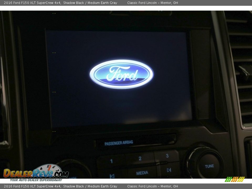 2016 Ford F150 XLT SuperCrew 4x4 Shadow Black / Medium Earth Gray Photo #10