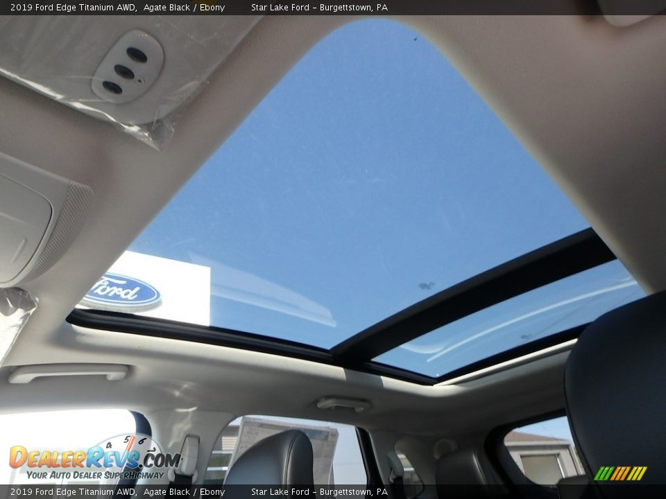 2019 Ford Edge Titanium AWD Agate Black / Ebony Photo #16