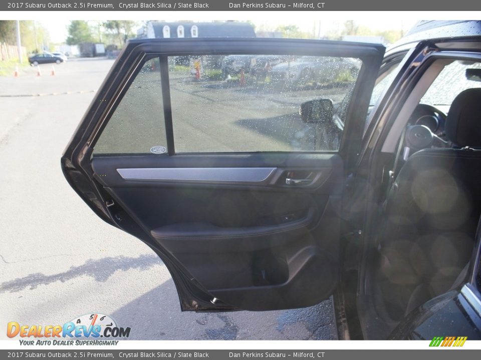 2017 Subaru Outback 2.5i Premium Crystal Black Silica / Slate Black Photo #11