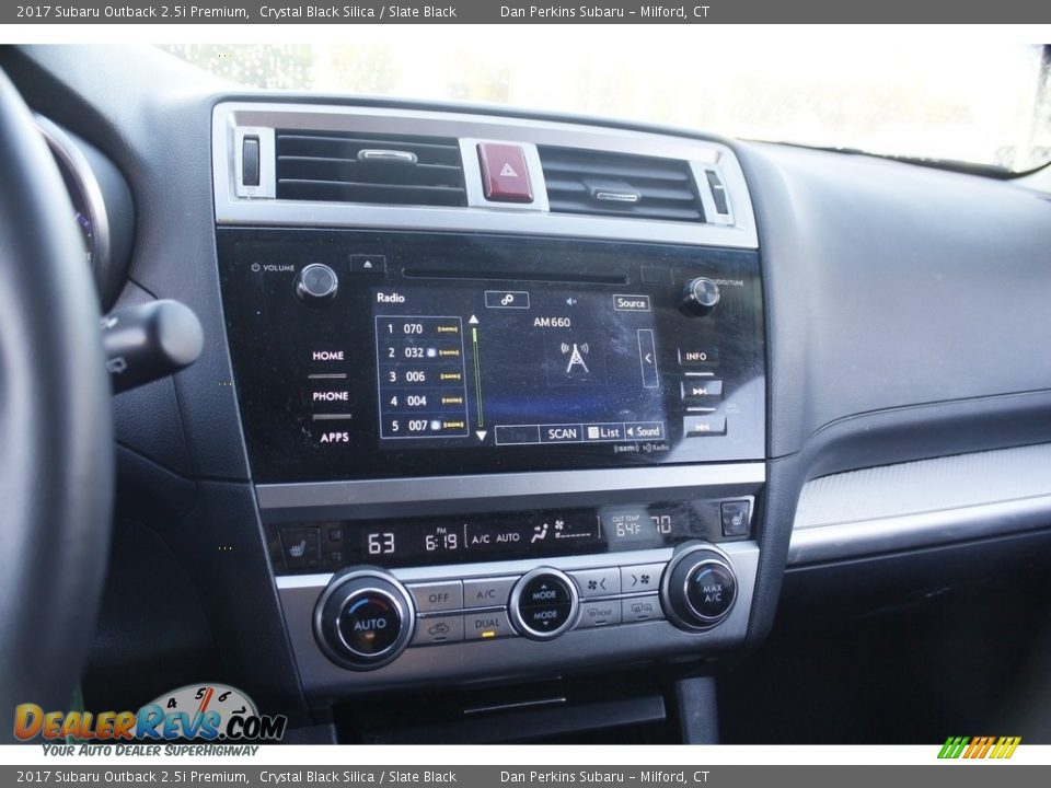 2017 Subaru Outback 2.5i Premium Crystal Black Silica / Slate Black Photo #18