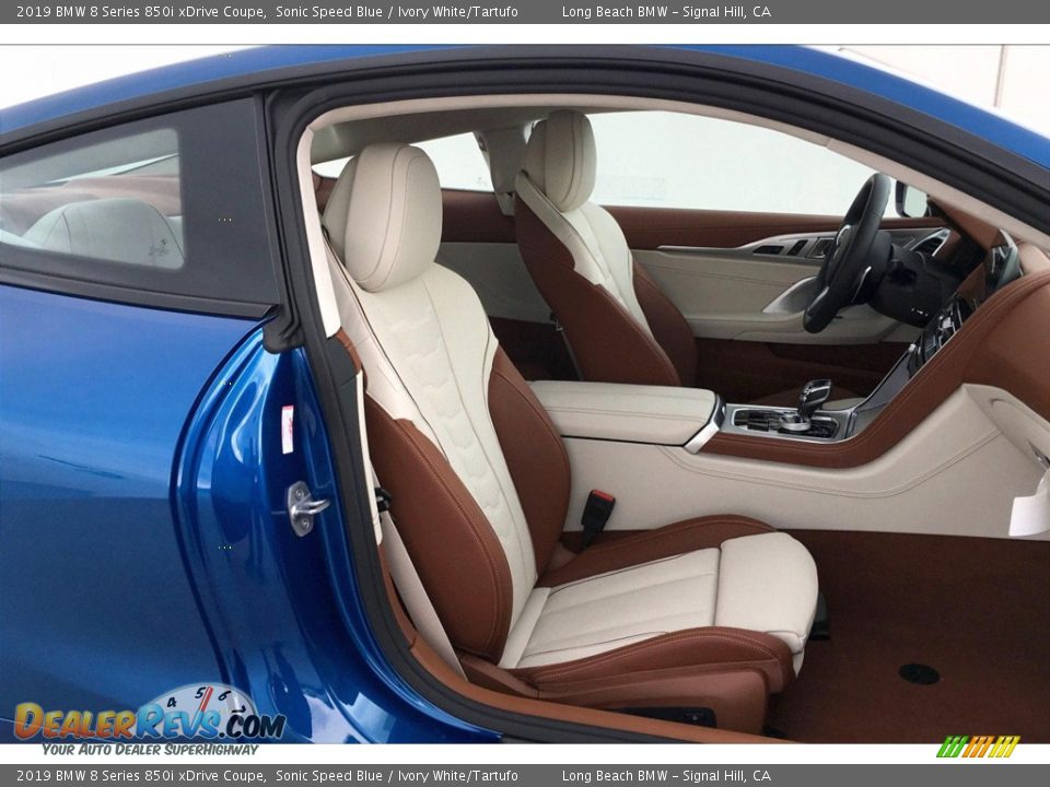 Ivory White/Tartufo Interior - 2019 BMW 8 Series 850i xDrive Coupe Photo #2