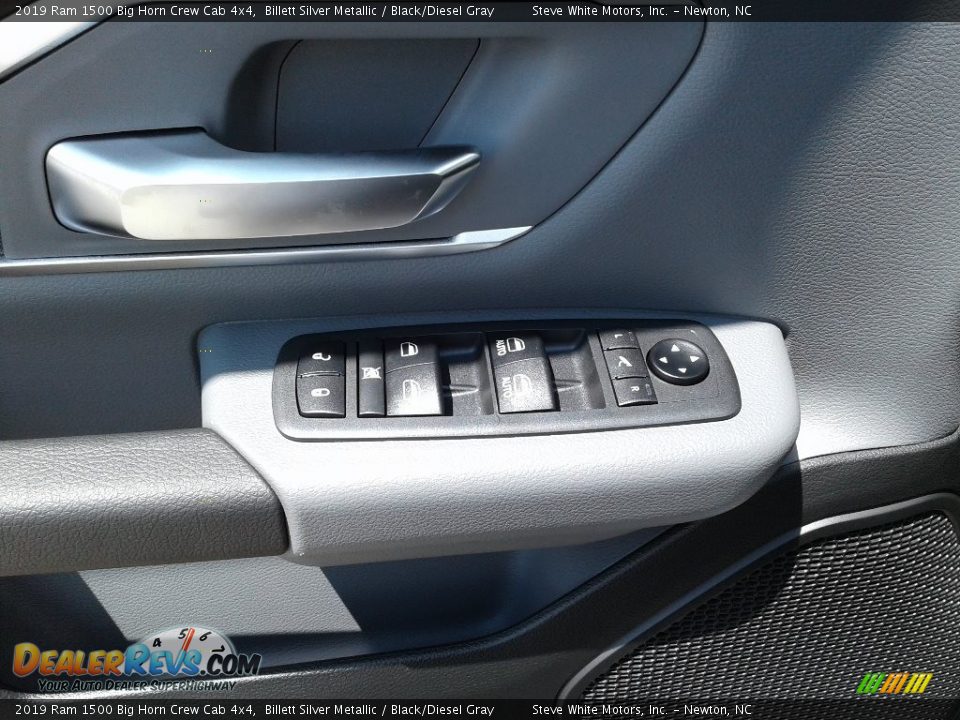 2019 Ram 1500 Big Horn Crew Cab 4x4 Billett Silver Metallic / Black/Diesel Gray Photo #9