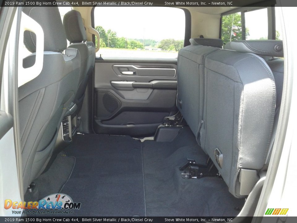 2019 Ram 1500 Big Horn Crew Cab 4x4 Billett Silver Metallic / Black/Diesel Gray Photo #11