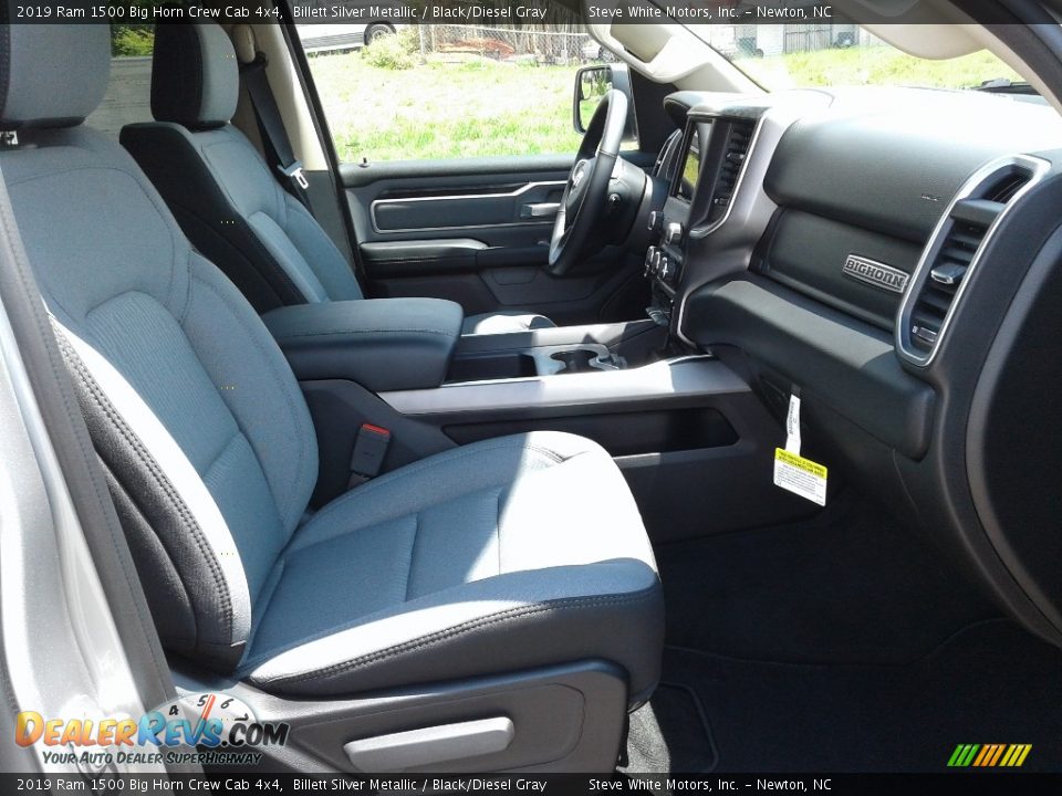 2019 Ram 1500 Big Horn Crew Cab 4x4 Billett Silver Metallic / Black/Diesel Gray Photo #15