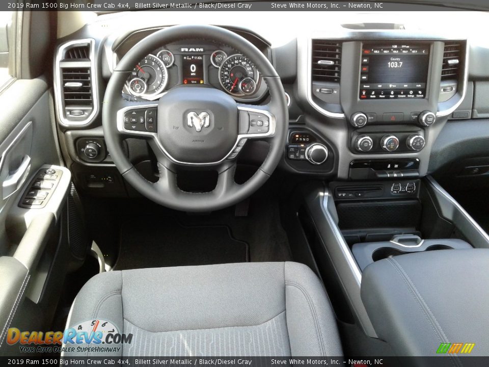 2019 Ram 1500 Big Horn Crew Cab 4x4 Billett Silver Metallic / Black/Diesel Gray Photo #30