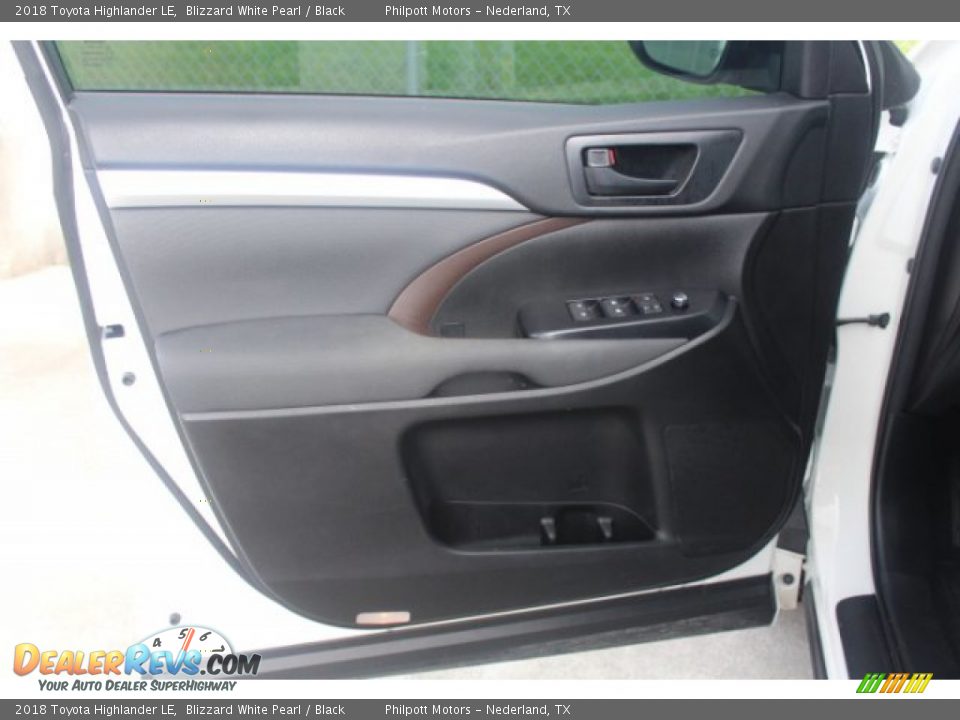 2018 Toyota Highlander LE Blizzard White Pearl / Black Photo #9