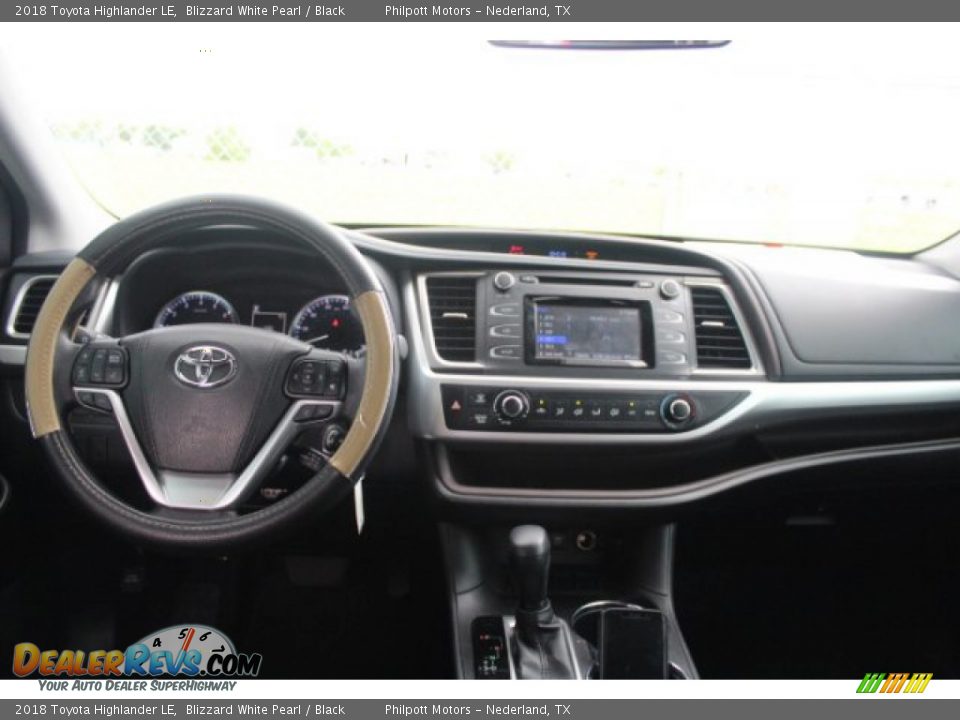 2018 Toyota Highlander LE Blizzard White Pearl / Black Photo #18