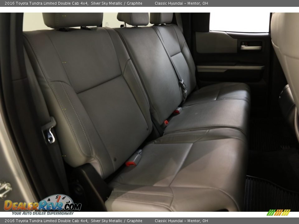 2016 Toyota Tundra Limited Double Cab 4x4 Silver Sky Metallic / Graphite Photo #18