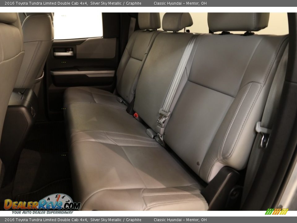 2016 Toyota Tundra Limited Double Cab 4x4 Silver Sky Metallic / Graphite Photo #19