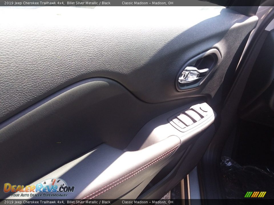 2019 Jeep Cherokee Trailhawk 4x4 Billet Silver Metallic / Black Photo #3