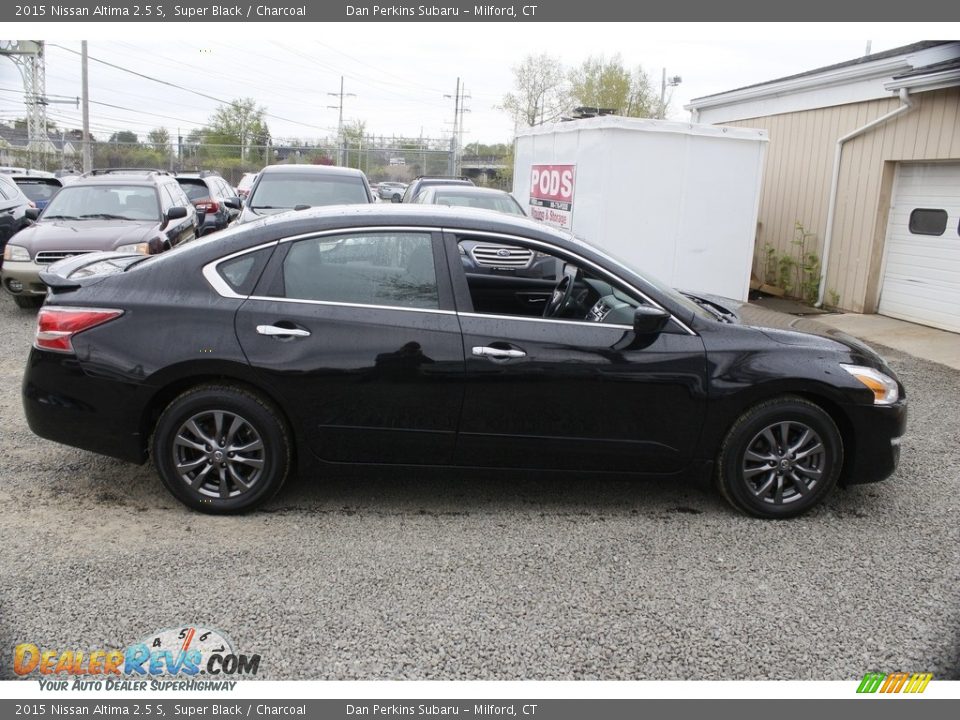 2015 Nissan Altima 2.5 S Super Black / Charcoal Photo #4