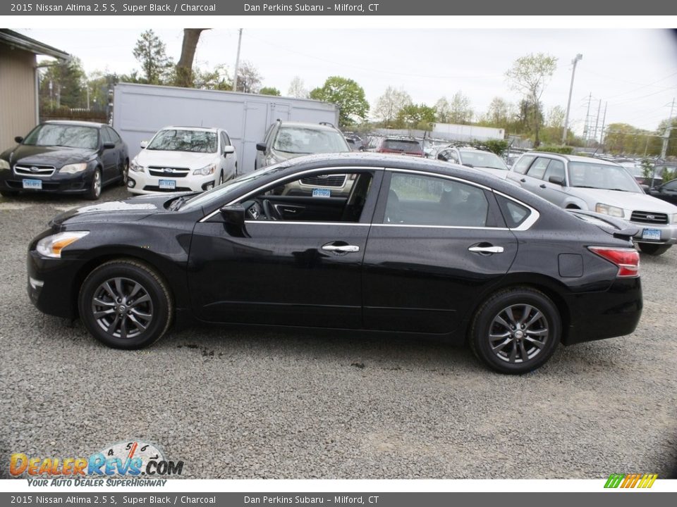 2015 Nissan Altima 2.5 S Super Black / Charcoal Photo #8