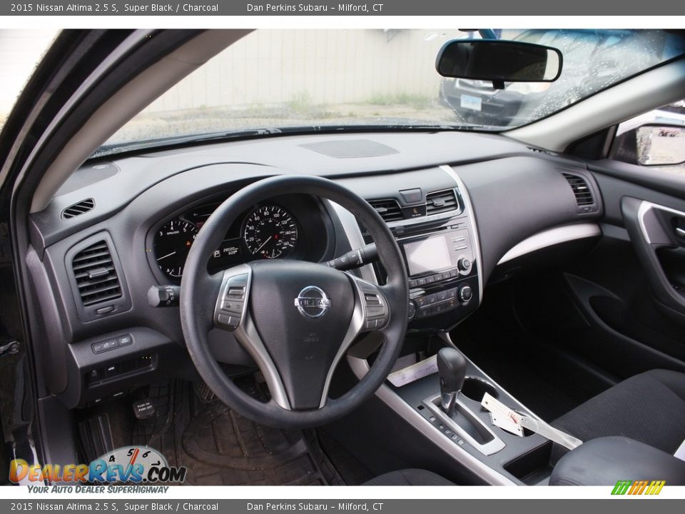 2015 Nissan Altima 2.5 S Super Black / Charcoal Photo #10