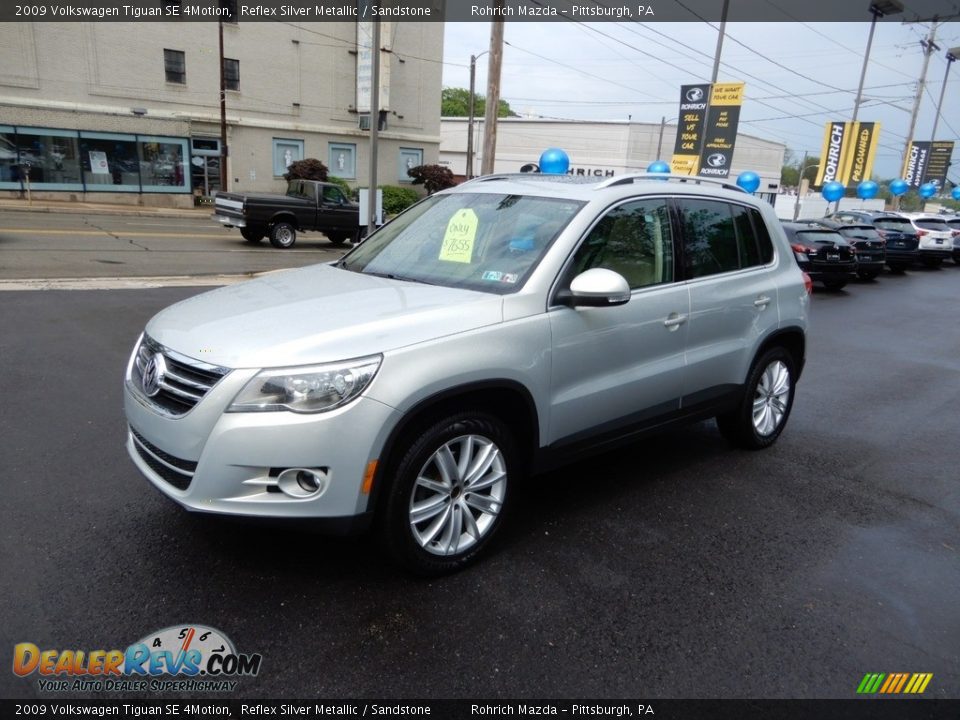 2009 Volkswagen Tiguan SE 4Motion Reflex Silver Metallic / Sandstone Photo #3