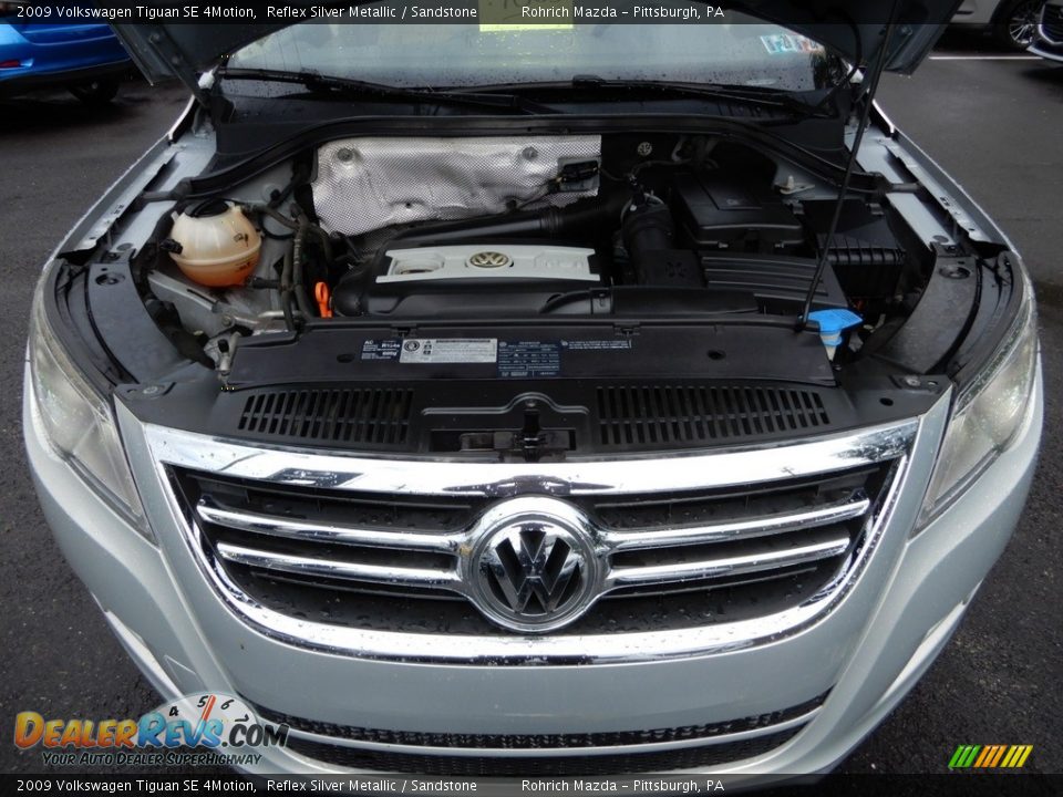 2009 Volkswagen Tiguan SE 4Motion Reflex Silver Metallic / Sandstone Photo #11