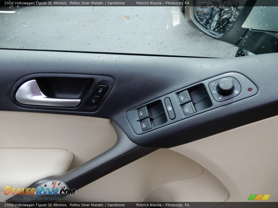 2009 Volkswagen Tiguan SE 4Motion Reflex Silver Metallic / Sandstone Photo #19