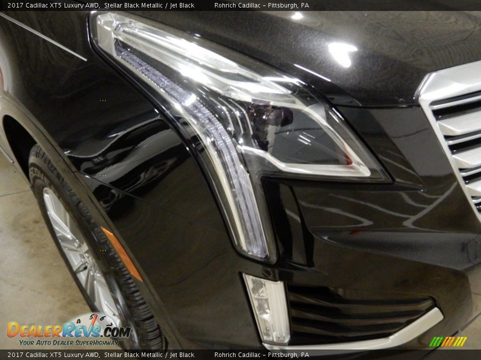 2017 Cadillac XT5 Luxury AWD Stellar Black Metallic / Jet Black Photo #10