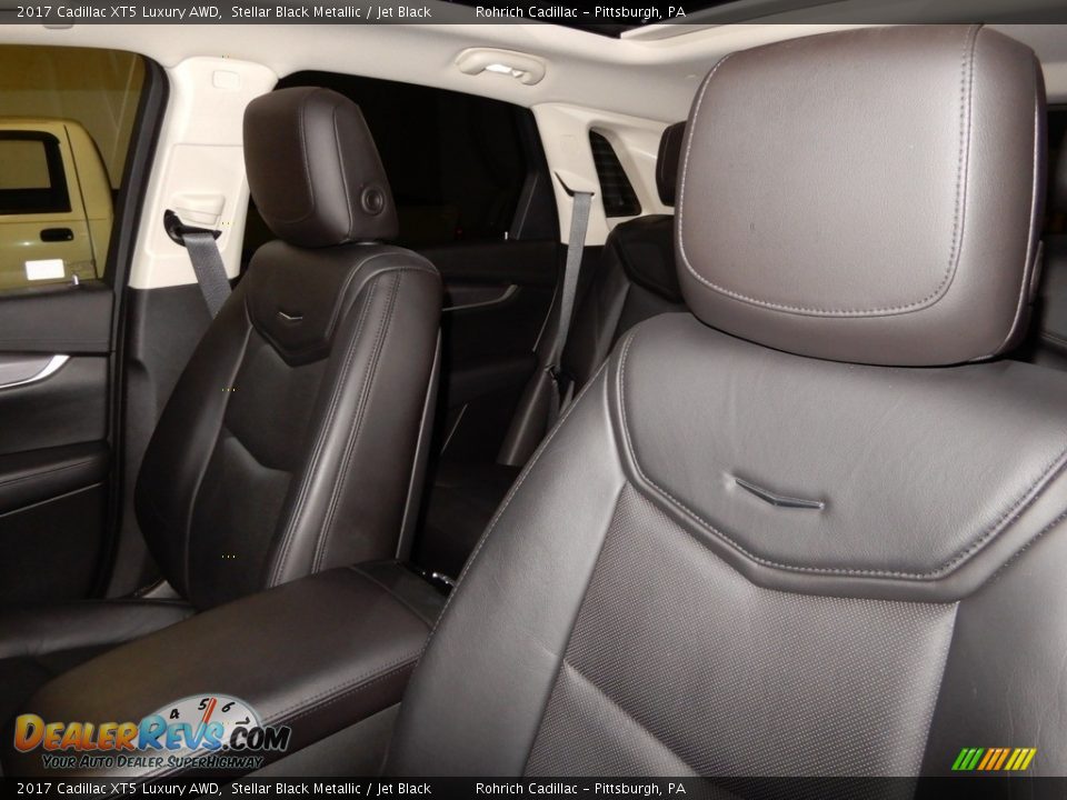 2017 Cadillac XT5 Luxury AWD Stellar Black Metallic / Jet Black Photo #17
