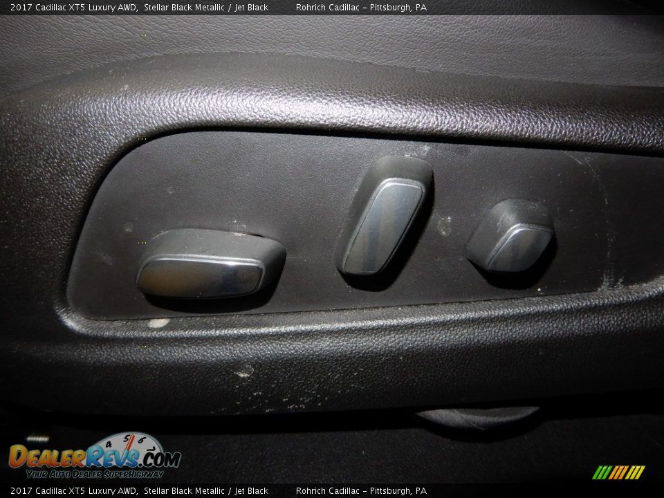 2017 Cadillac XT5 Luxury AWD Stellar Black Metallic / Jet Black Photo #23