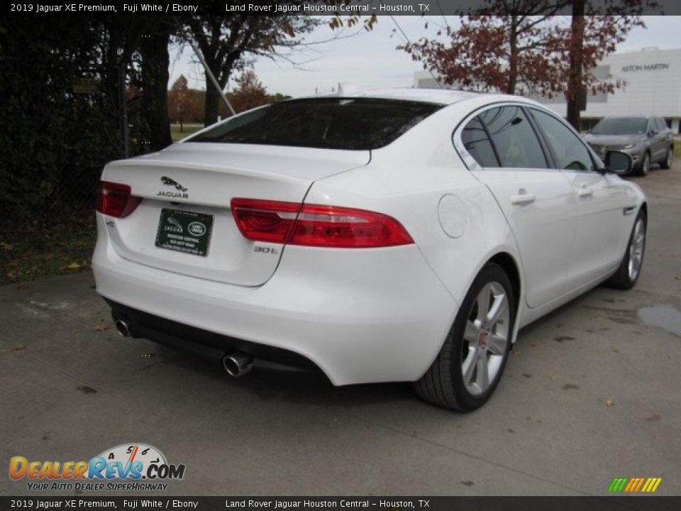 2019 Jaguar XE Premium Fuji White / Ebony Photo #7