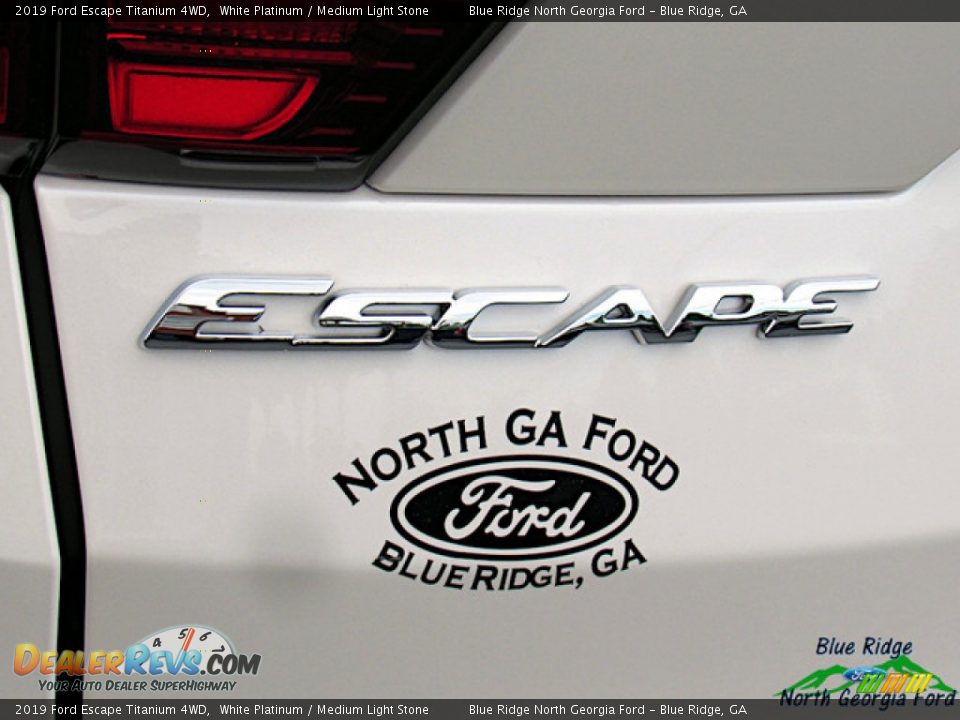 2019 Ford Escape Titanium 4WD White Platinum / Medium Light Stone Photo #32