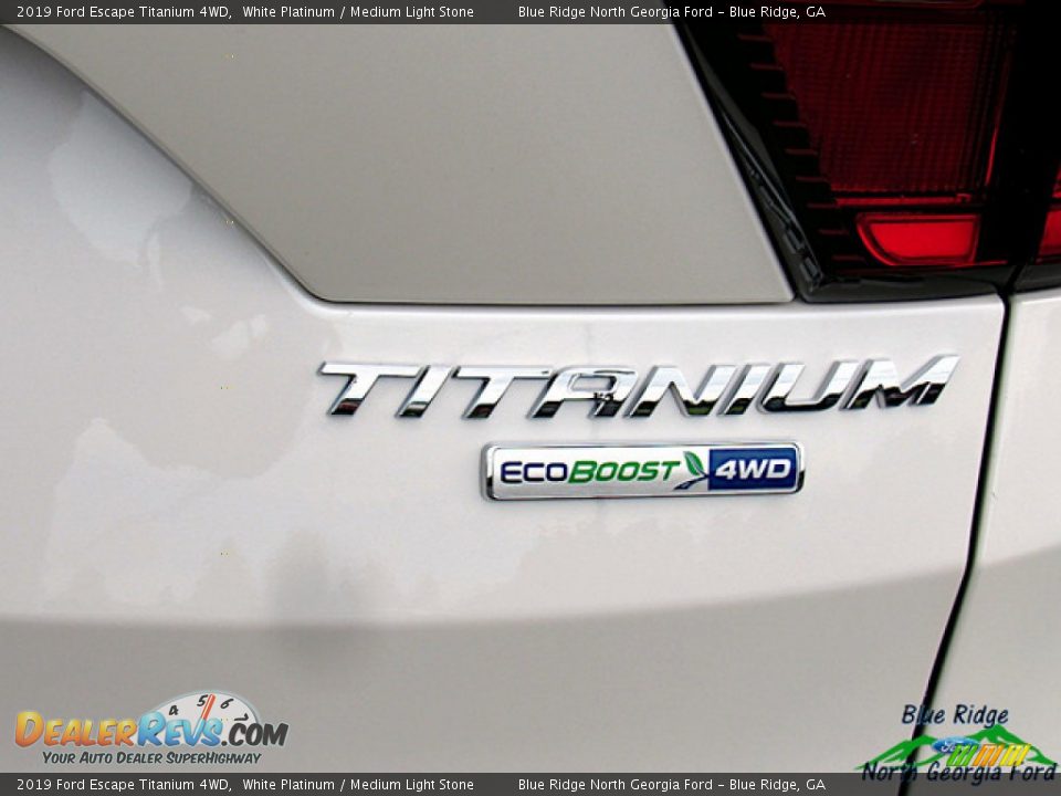 2019 Ford Escape Titanium 4WD White Platinum / Medium Light Stone Photo #33