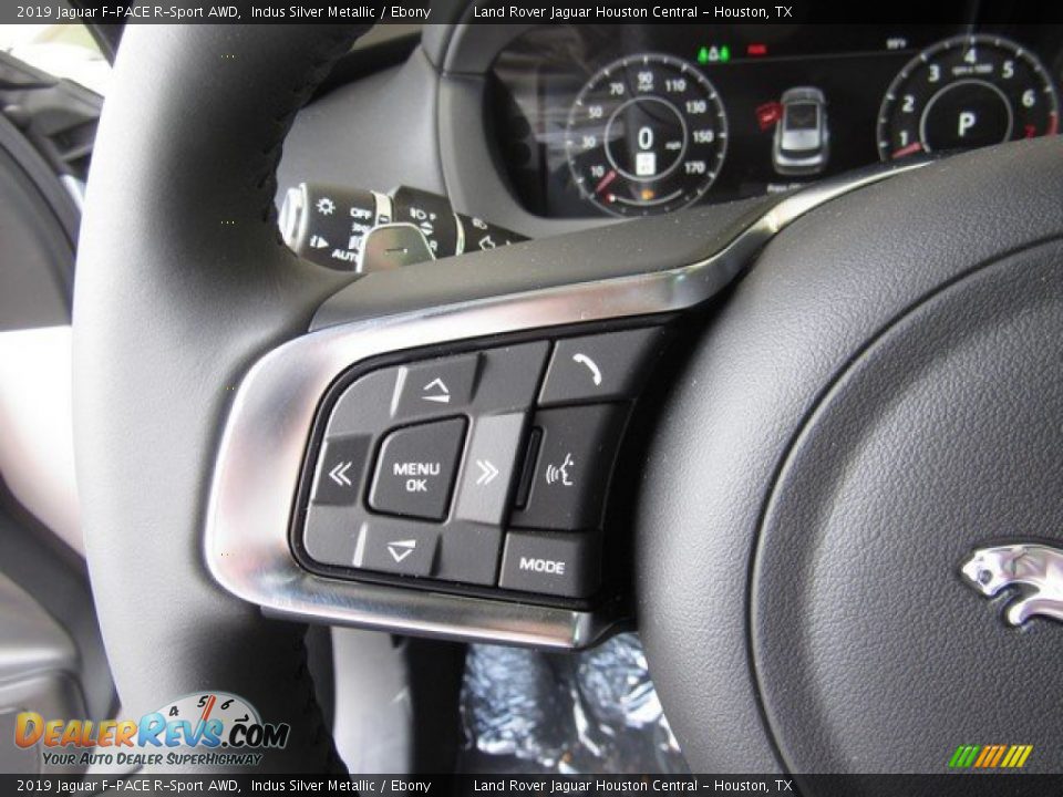 2019 Jaguar F-PACE R-Sport AWD Steering Wheel Photo #28