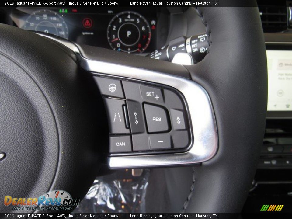 2019 Jaguar F-PACE R-Sport AWD Steering Wheel Photo #29