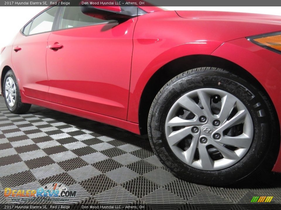 2017 Hyundai Elantra SE Red / Beige Photo #3